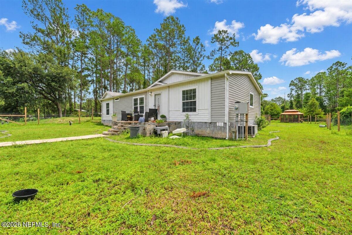 676 S COUNTY ROAD 315, Interlachen, FL 32148, Interlachen, FL - photo 2