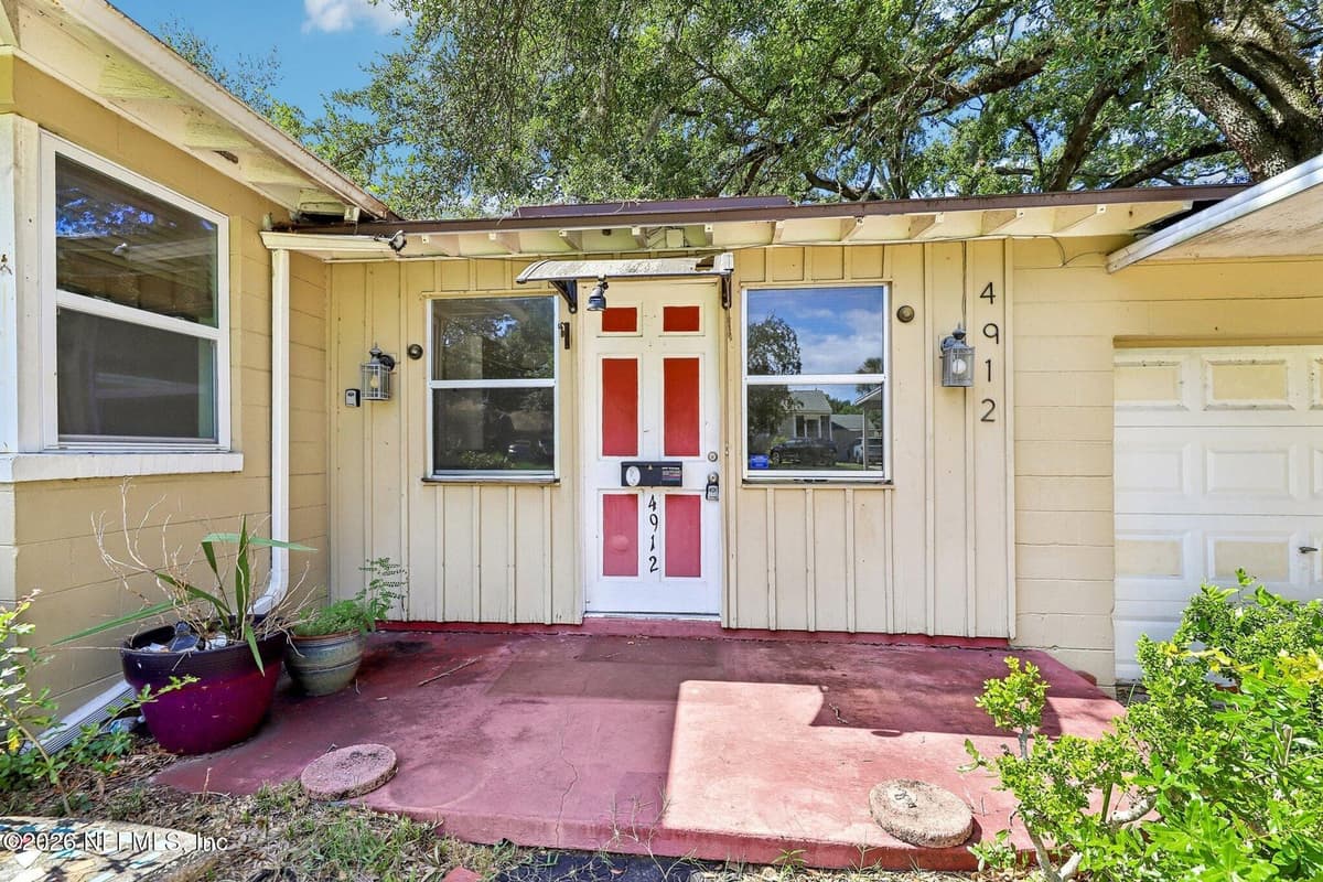 4912 BRIDGEWATER Circle, Jacksonville, FL 32207, Jacksonville, FL - photo 2