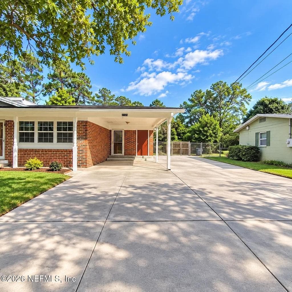 2729 W SACK Drive W, Jacksonville, FL 32216, Jacksonville, FL - photo 2
