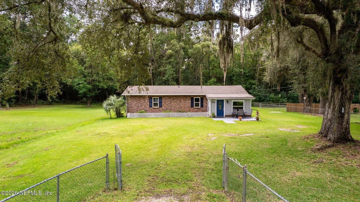 1727 ELSIE Street, Green Cove Springs, FL 32043, Green Cove Springs, FL - photo 2
