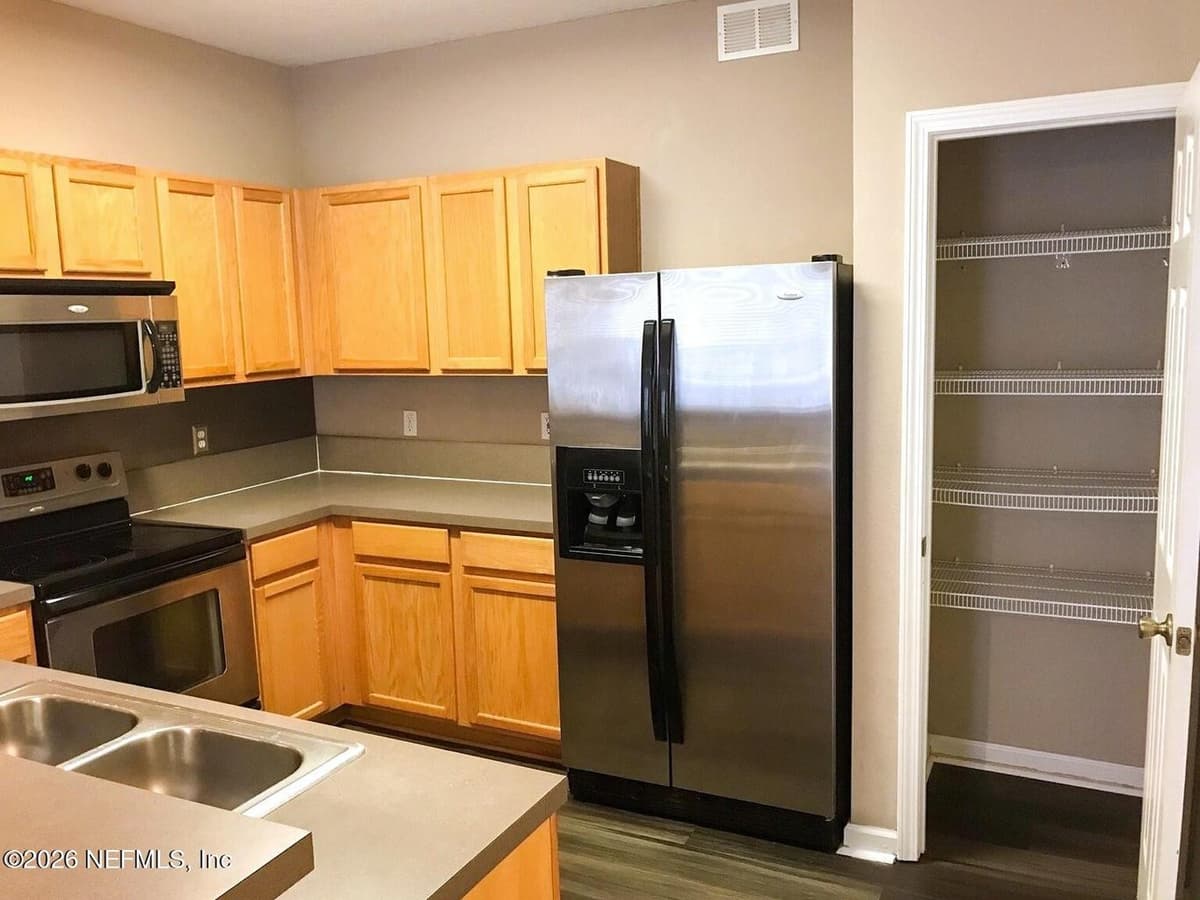 575 OAKLEAF PLANTATION Parkway 901, Orange Park, FL 32065, Orange Park, FL - photo 3