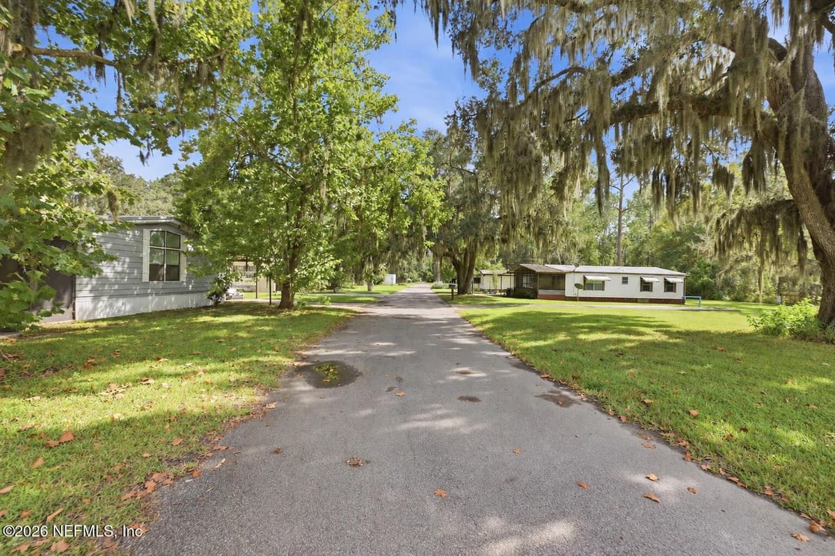 106 E WARREN Avenue, East Palatka, FL 32131, East Palatka, FL - photo 3