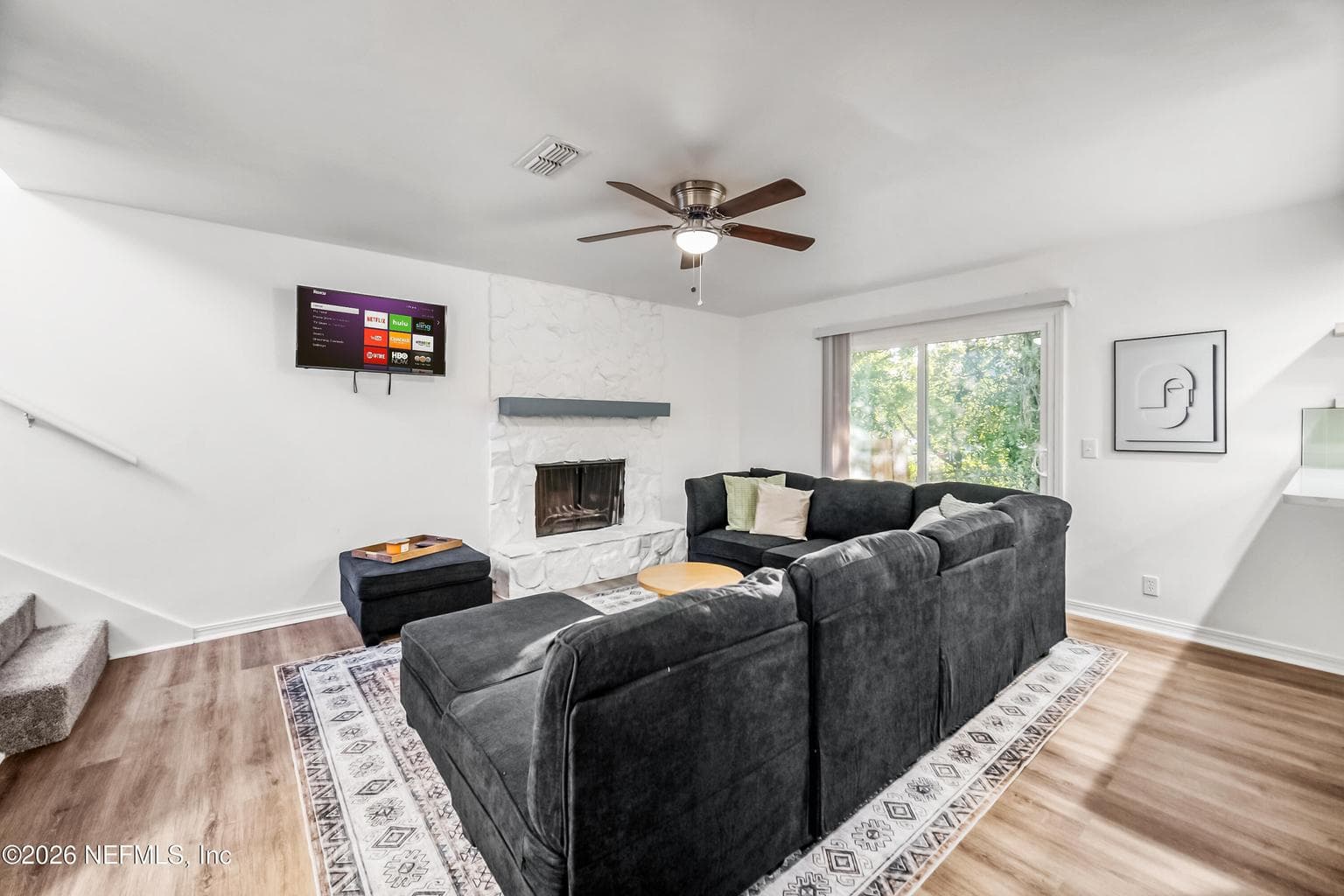 1304 MAGNOLIA Circle E, Jacksonville, FL 32211