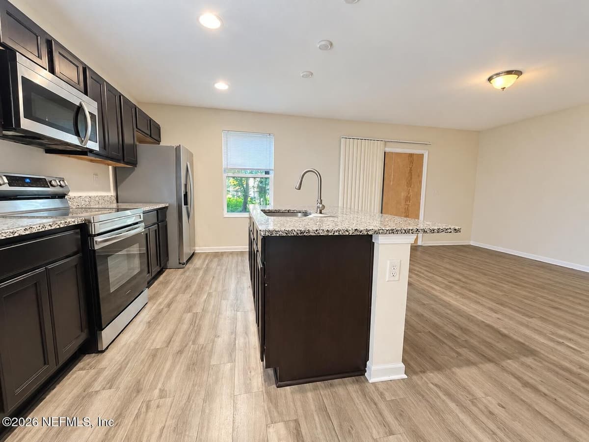 1442 GOLFAIR Boulevard, Jacksonville, FL 32209, Jacksonville, FL - photo 2