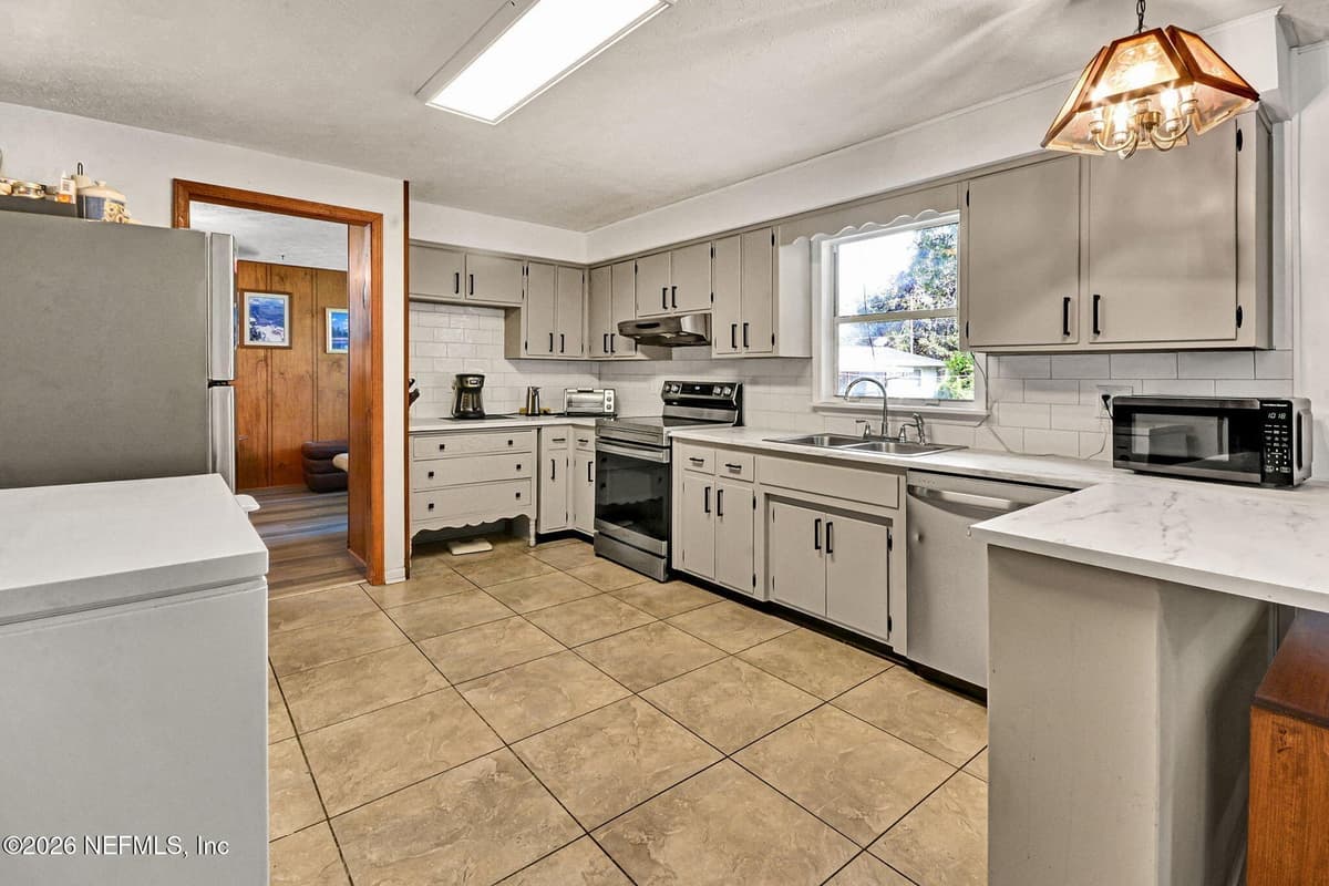 549 CLERMONT Avenue S, Orange Park, FL 32073, Orange Park, FL - photo 3