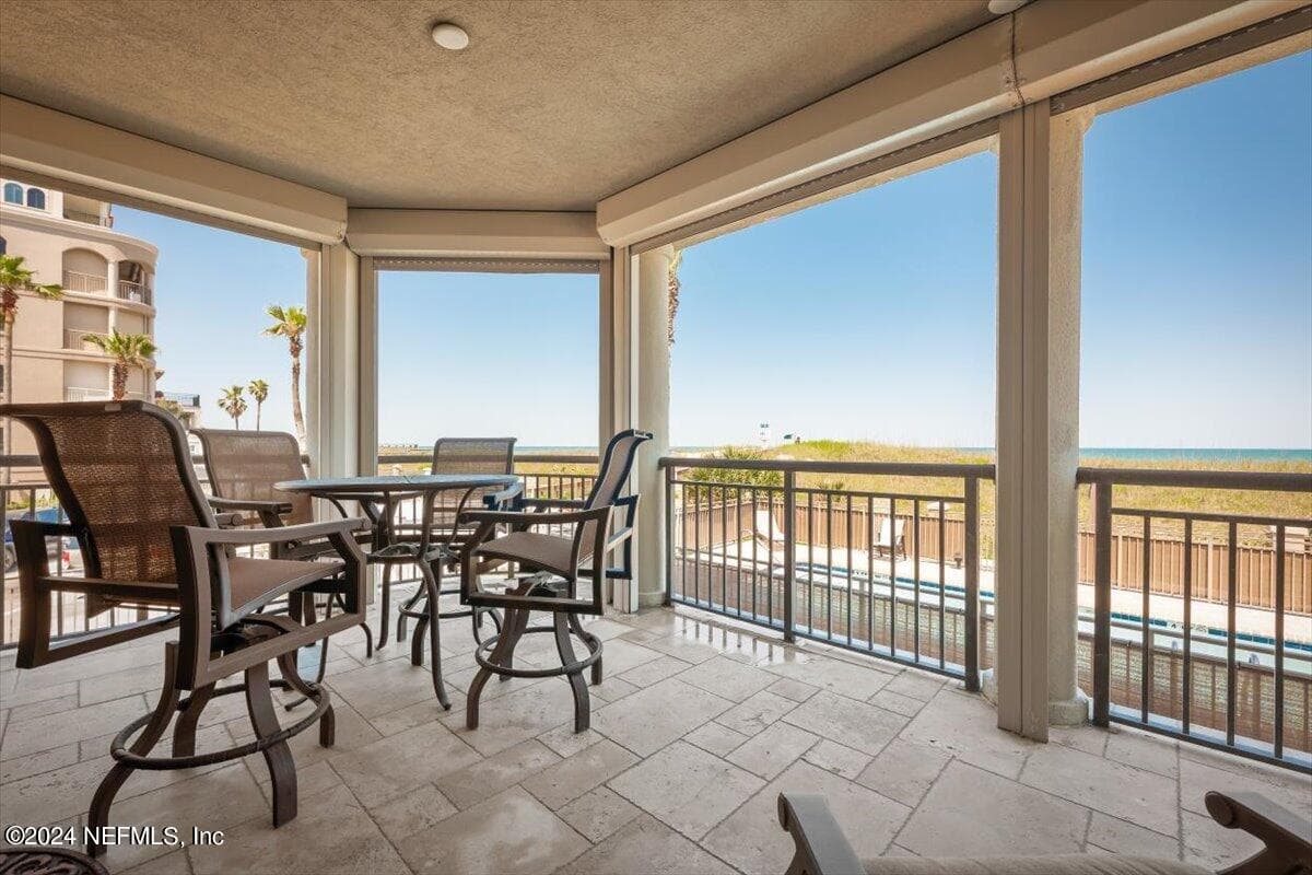 405 1ST Street S 211, Jacksonville Beach, FL 32250, Jacksonville Beach, FL - photo 2