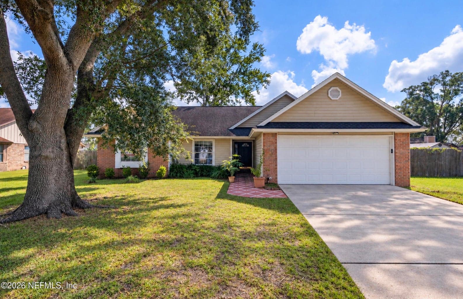 8459 COUNTRY BEND Circle E, Jacksonville, FL 32244