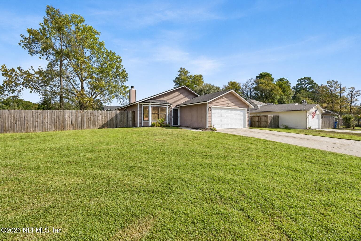 407 MOBY DICK Drive S, Jacksonville, FL 32218