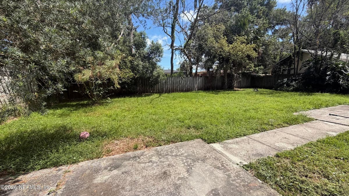 2219 LOU Drive W, Jacksonville, FL 32216, Jacksonville, FL - photo 2