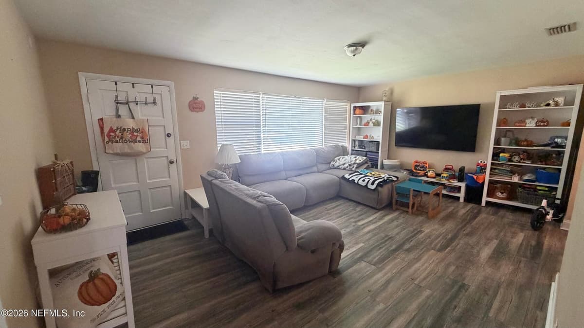 2219 LOU Drive W, Jacksonville, FL 32216, Jacksonville, FL - photo 3