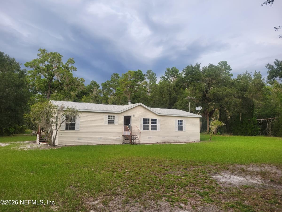 102 CENTER Avenue, Crescent City, FL 32112, Crescent City, FL - photo 2