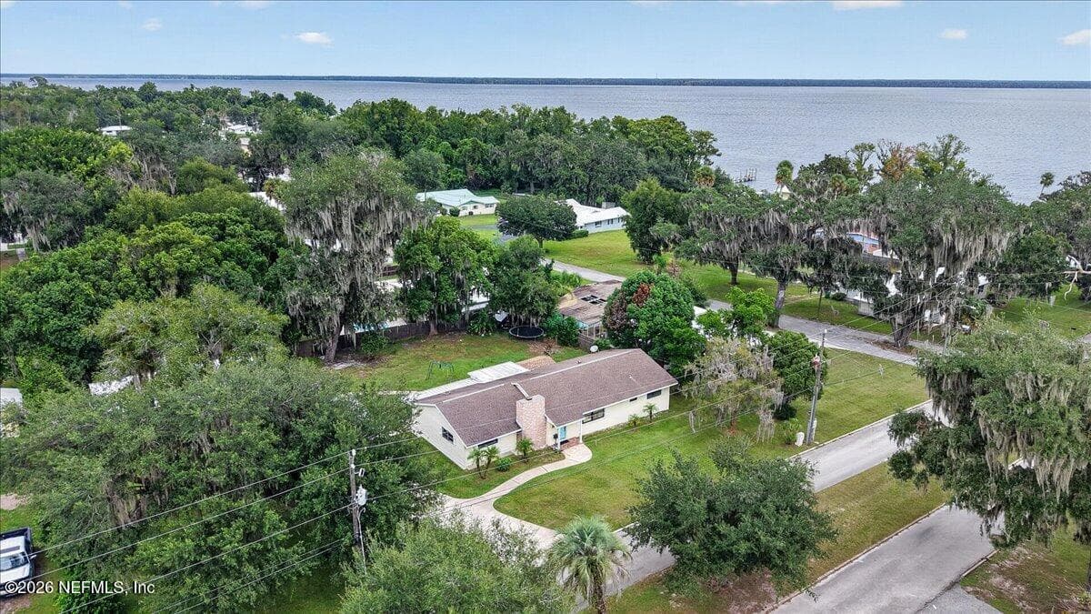202 LAKEVIEW Avenue, Crescent City, FL 32112, Crescent City, FL - photo 3