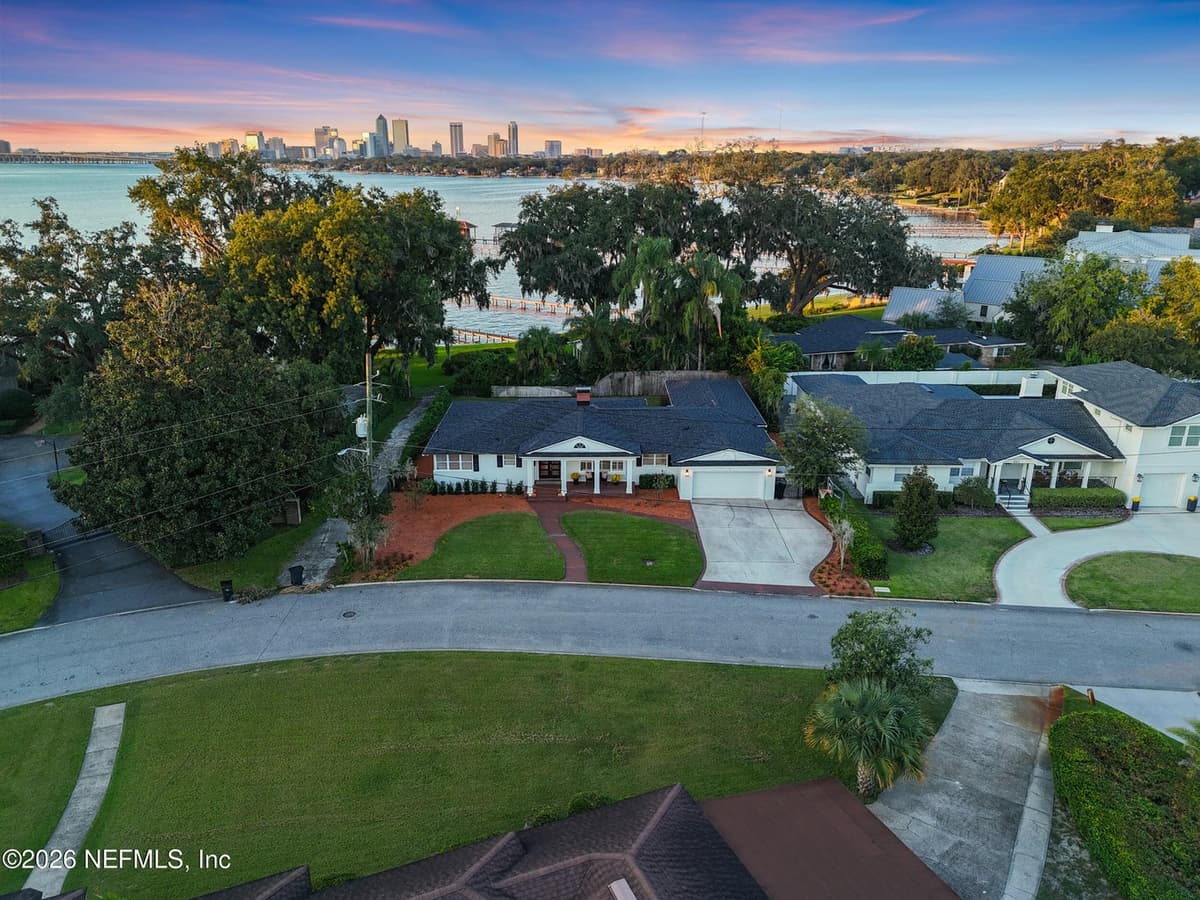 833 WATERMAN Road N, Jacksonville, FL 32207, Jacksonville, FL - photo 2