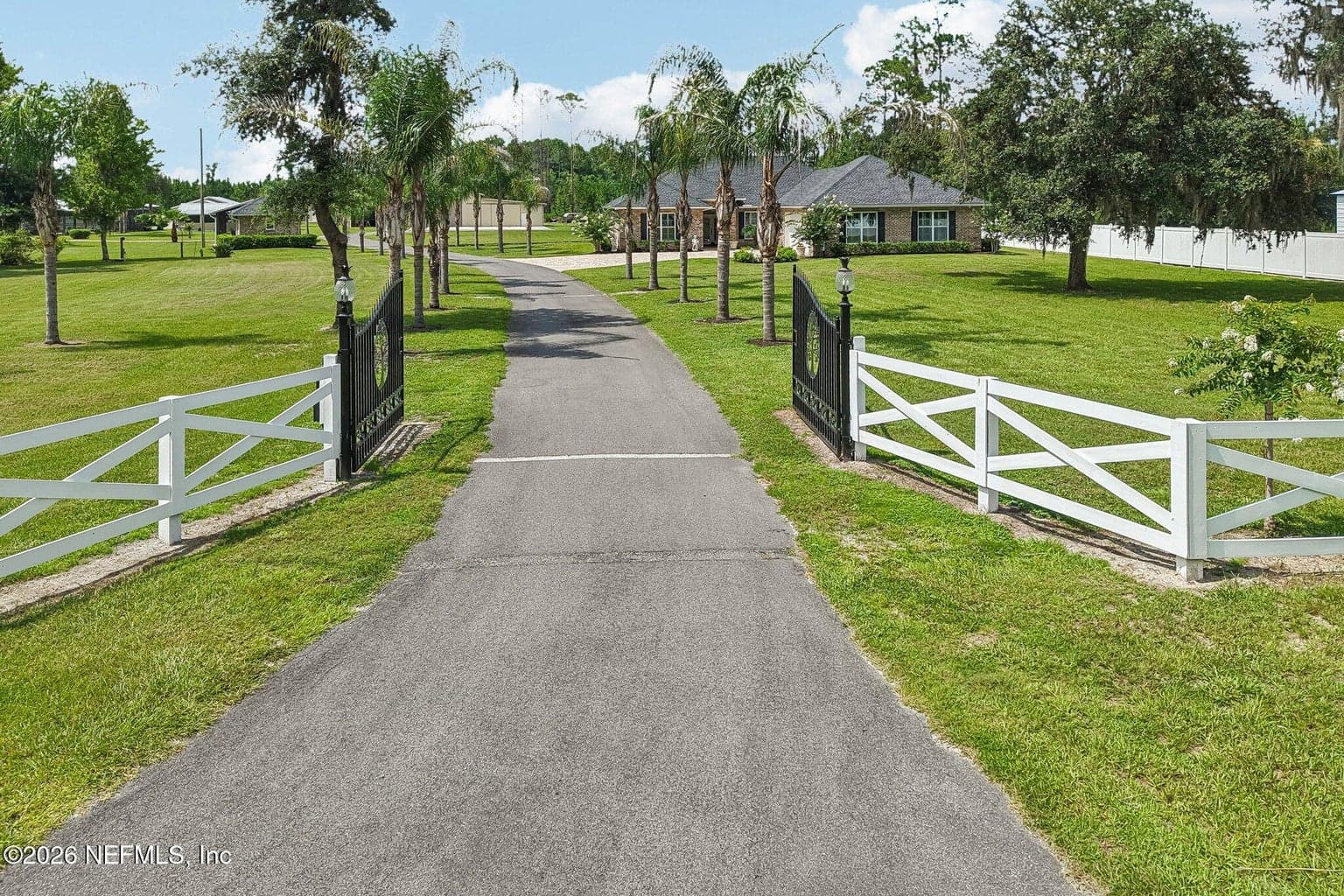 122 MACON Road, Palatka, FL 32177