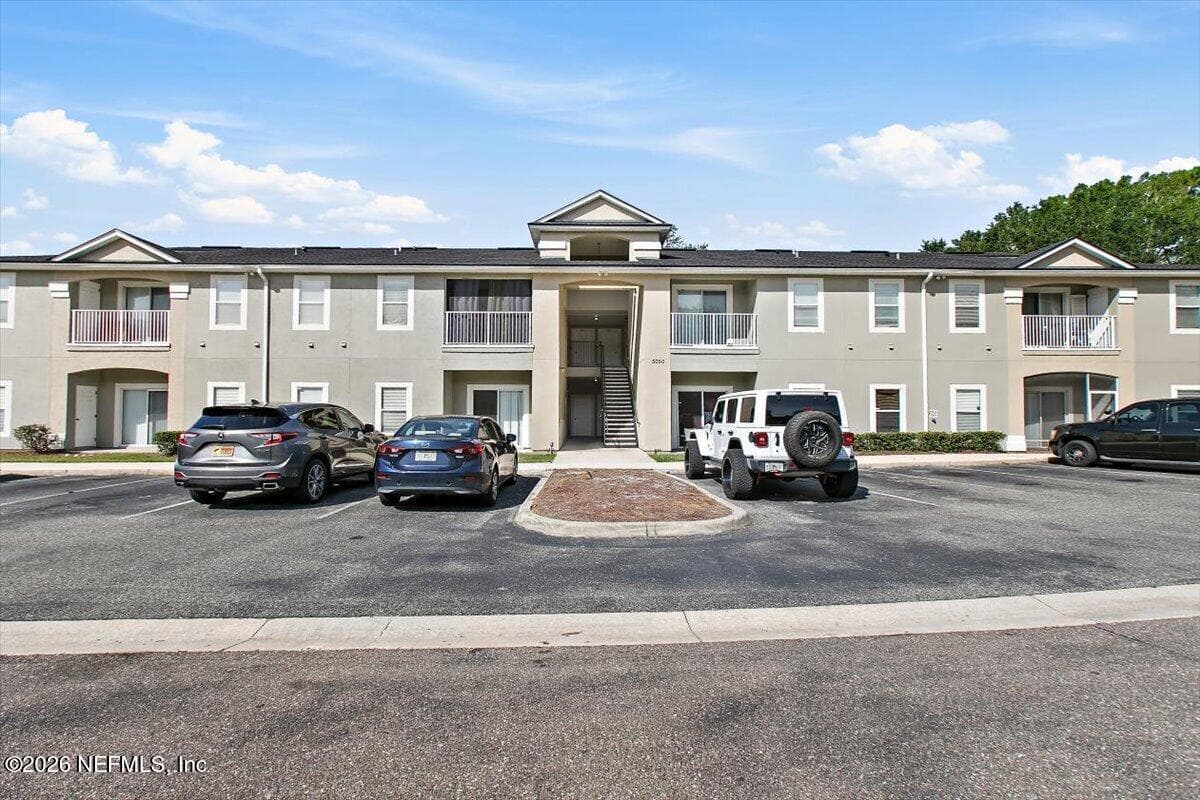 5050 PLAYPEN Drive 5, Jacksonville, FL 32210, Jacksonville, FL - photo 2