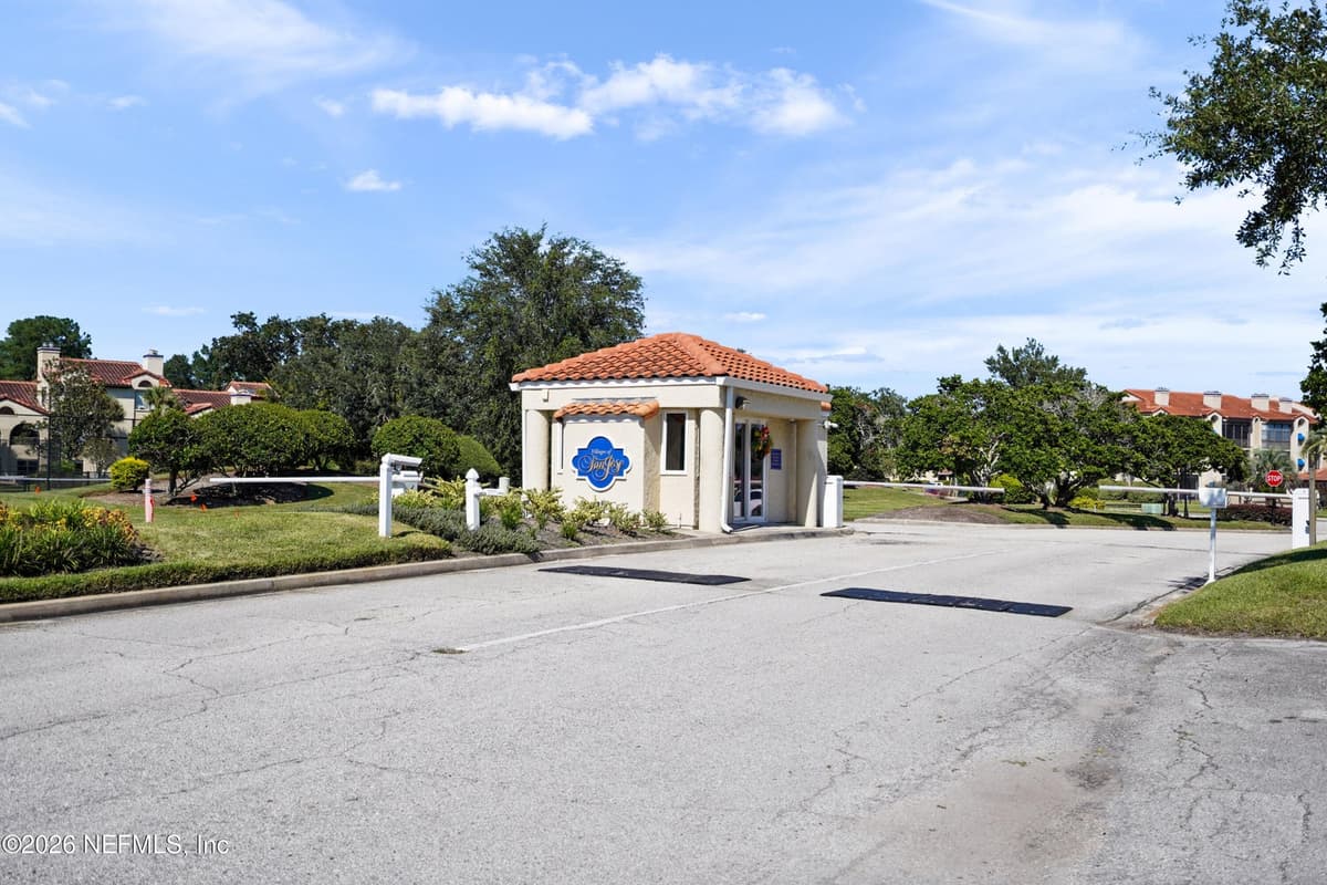 3820 LAVISTA Circle 113, Jacksonville, FL 32217, Jacksonville, FL - photo 2