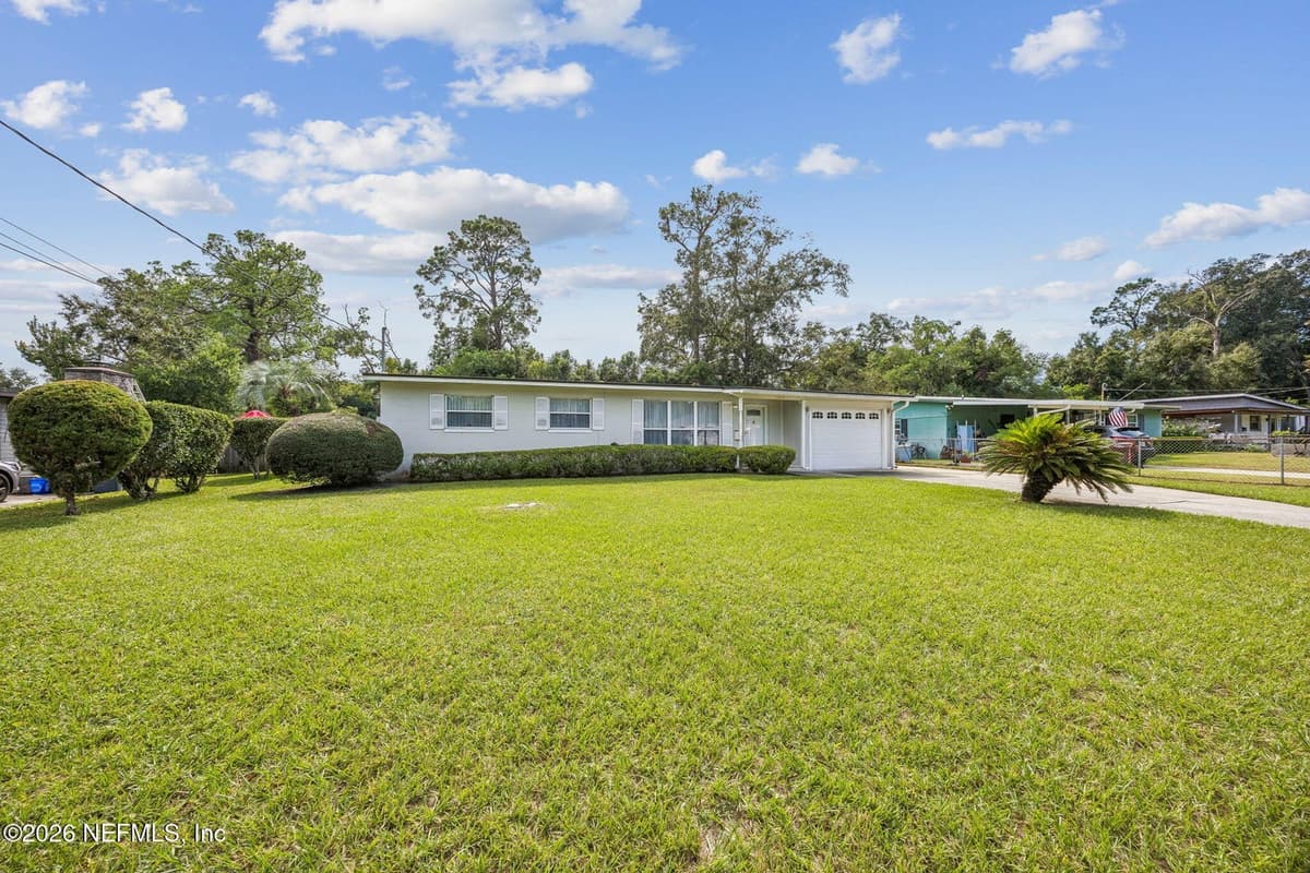 7820 CHATEAU Drive S, Jacksonville, FL 32221, Jacksonville, FL - photo 2