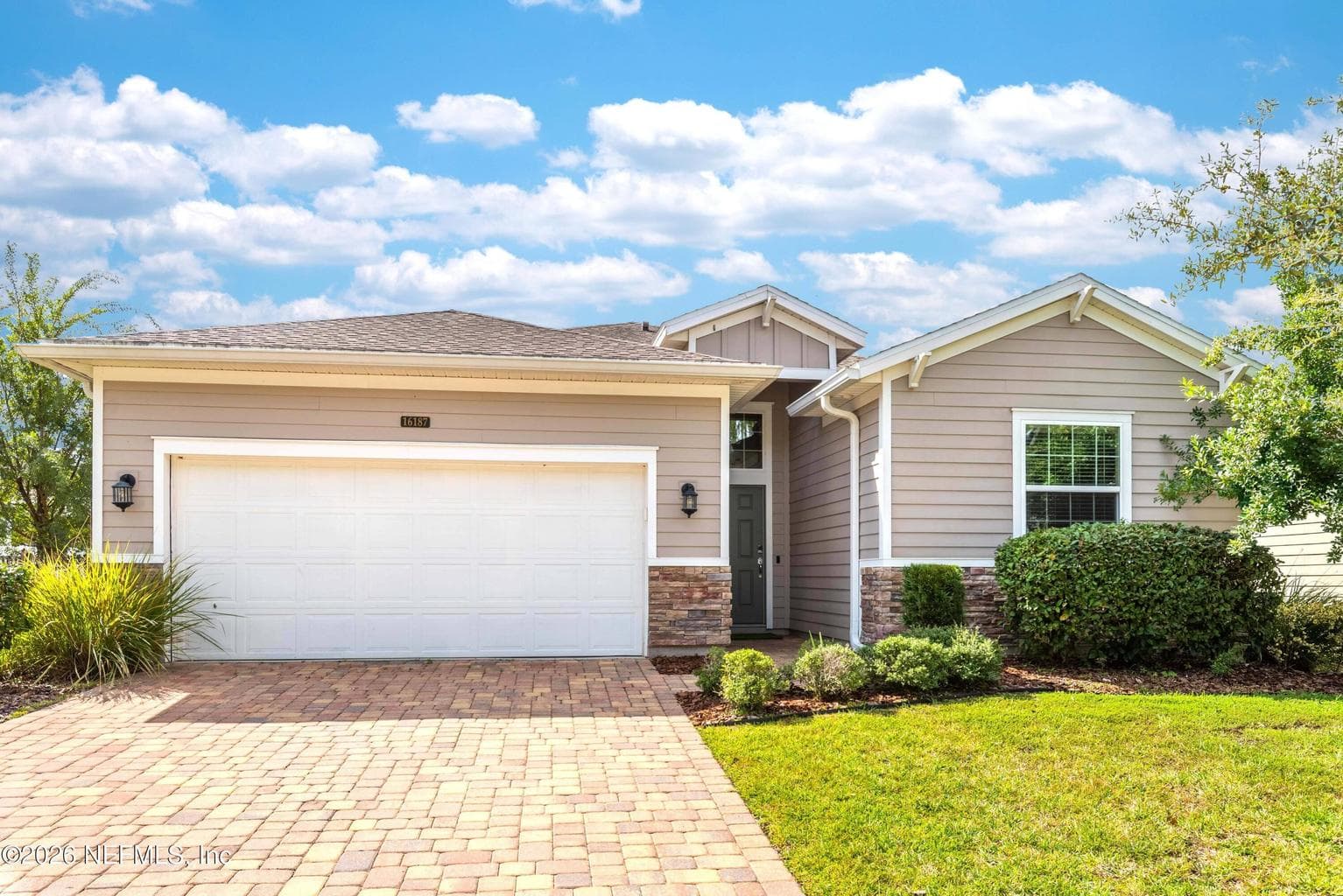 16187 BLOSSOM LAKE Drive, Jacksonville, FL 32218