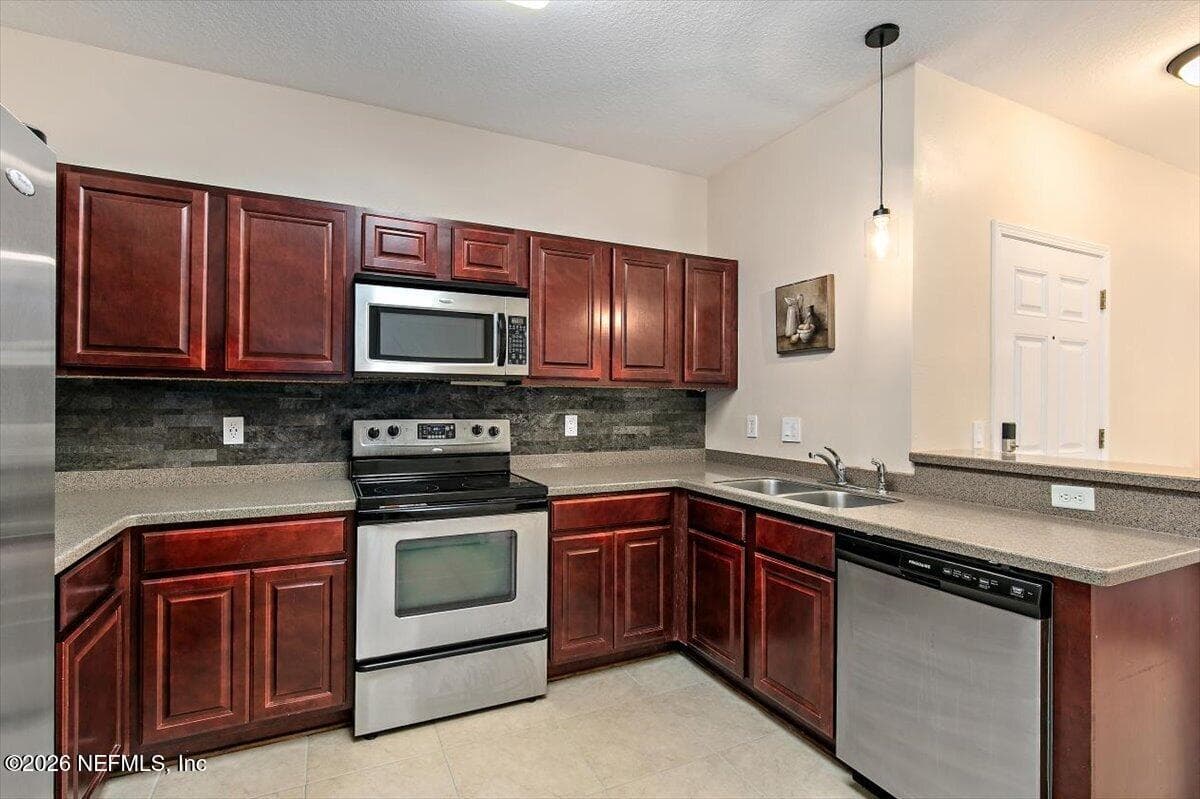 8235 LOBSTER BAY Court 201, Jacksonville, FL 32256, Jacksonville, FL - photo 3