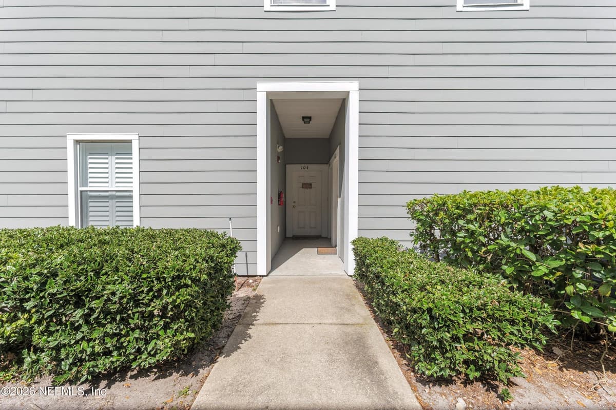 7060 DEER LODGE Circle 112, Jacksonville, FL 32256, Jacksonville, FL - photo 2