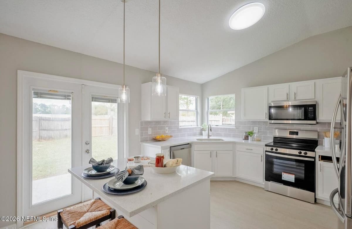 7838 MOSS POINTE Trail W, Jacksonville, FL 32244, Jacksonville, FL - photo 2