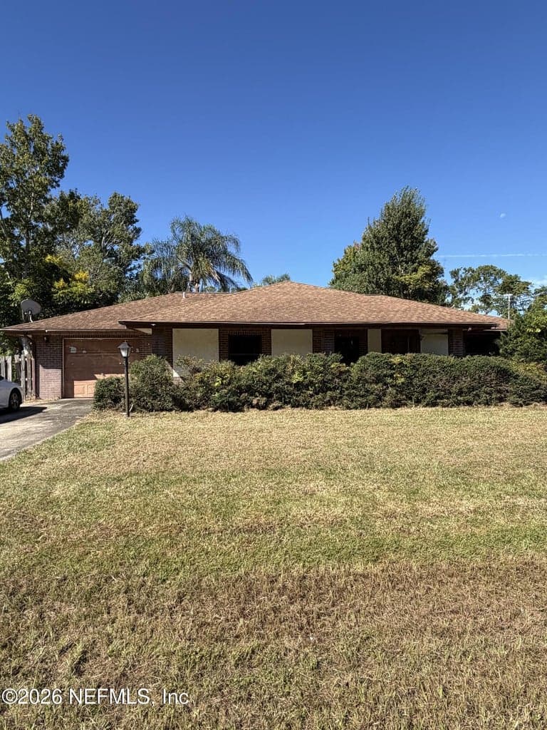 12 BERKSHIRE Lane, Palm Coast, FL 32137