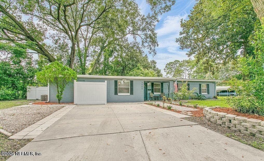3409 INWOOD Circle W, Jacksonville, FL 32207