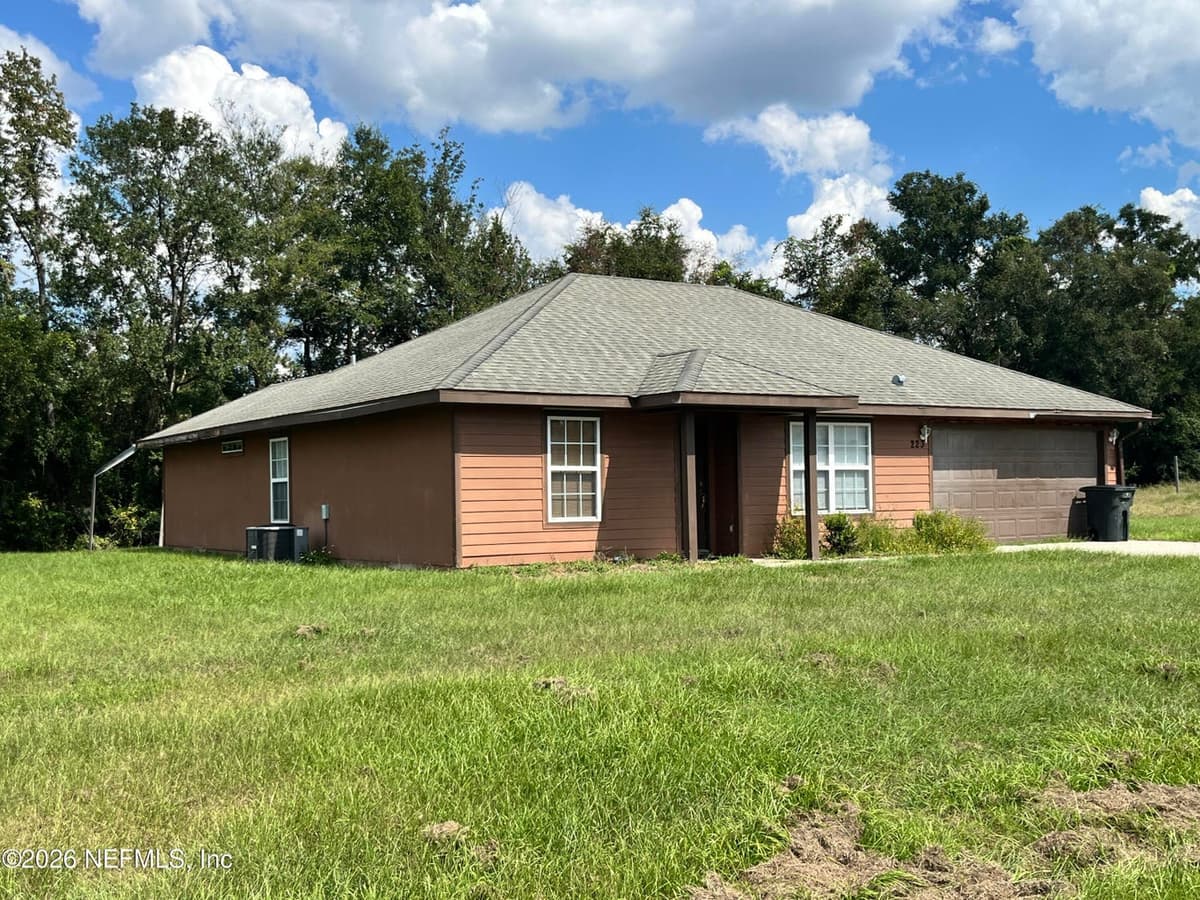 223 SE VICTORIA Glen, Lake City, FL 32025, Lake City, FL - photo 2