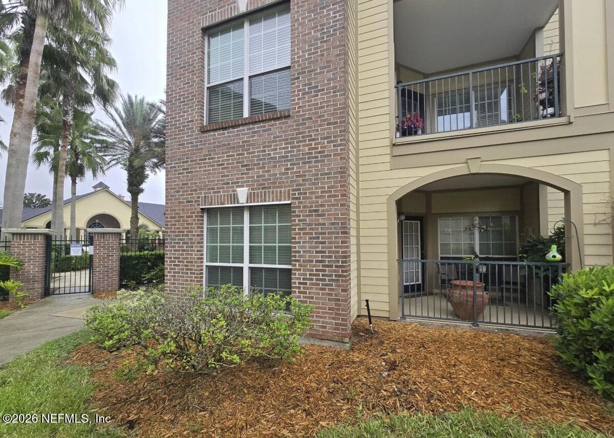 7800 POINT MEADOWS Drive 1017, Jacksonville, FL 32256