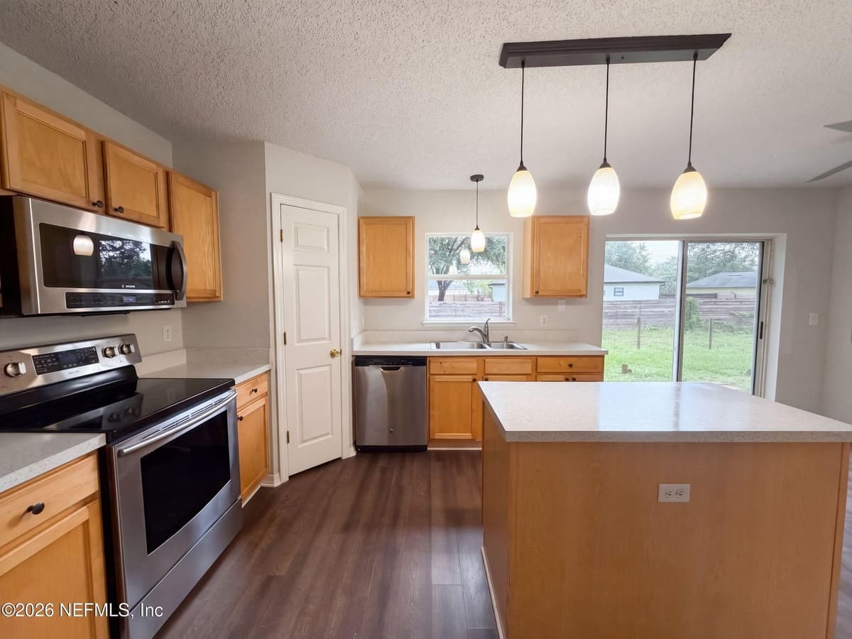 8215 FOXDALE Drive, Jacksonville, FL 32210, Jacksonville, FL - photo 2