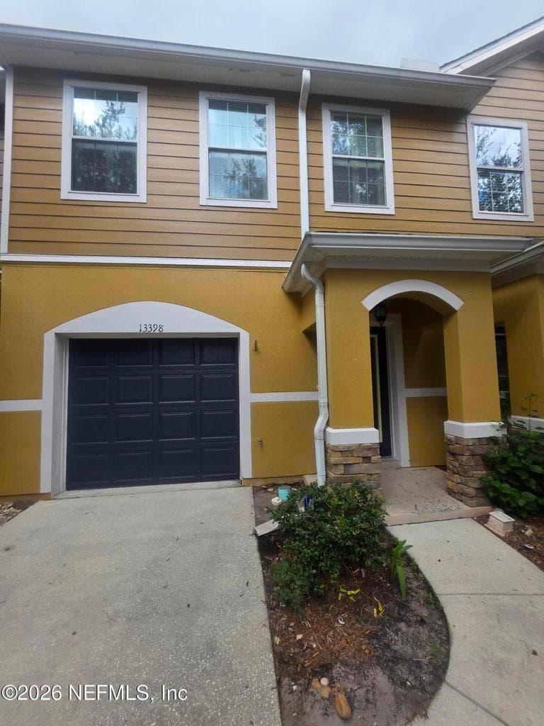 13398 OCEAN MIST Drive, Jacksonville, FL 32258