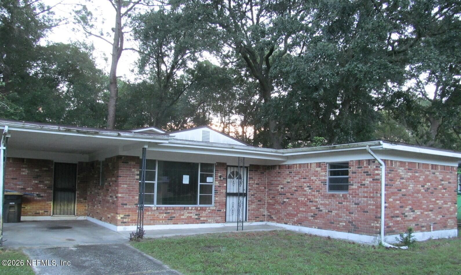6765 GASPAR Circle E, Jacksonville, FL 32219