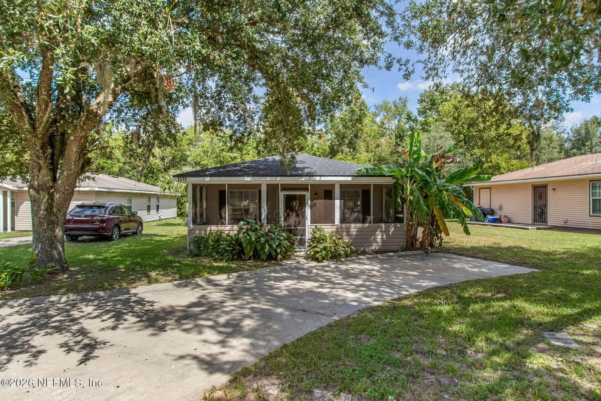 1519 BROOK FOREST Drive, Jacksonville, FL 32208, Jacksonville, FL - photo 2