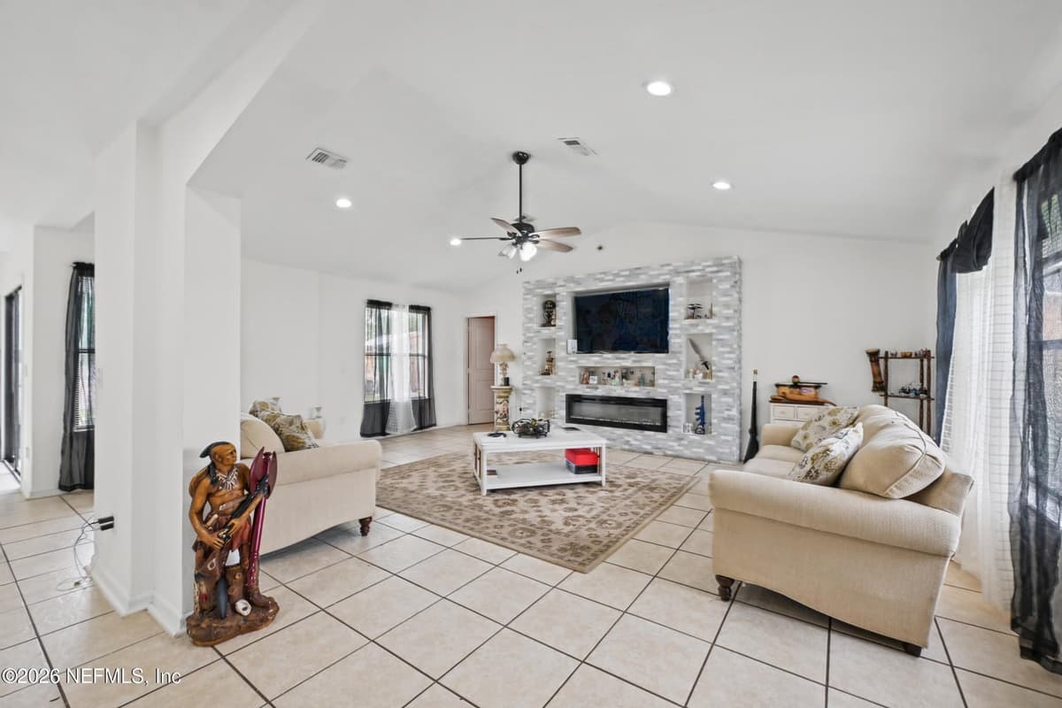 8210 HOT SPRINGS Drive S, Jacksonville, FL 32244, Jacksonville, FL - photo 3