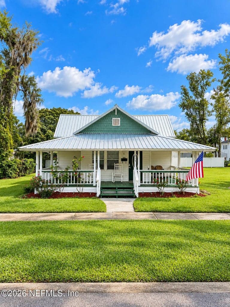 215 W OLIVER Street, Baldwin, FL 32234