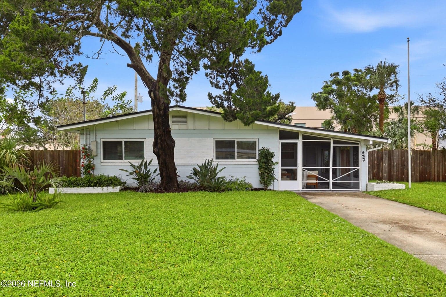 25 SANDRA Drive, Jacksonville Beach, FL 32250