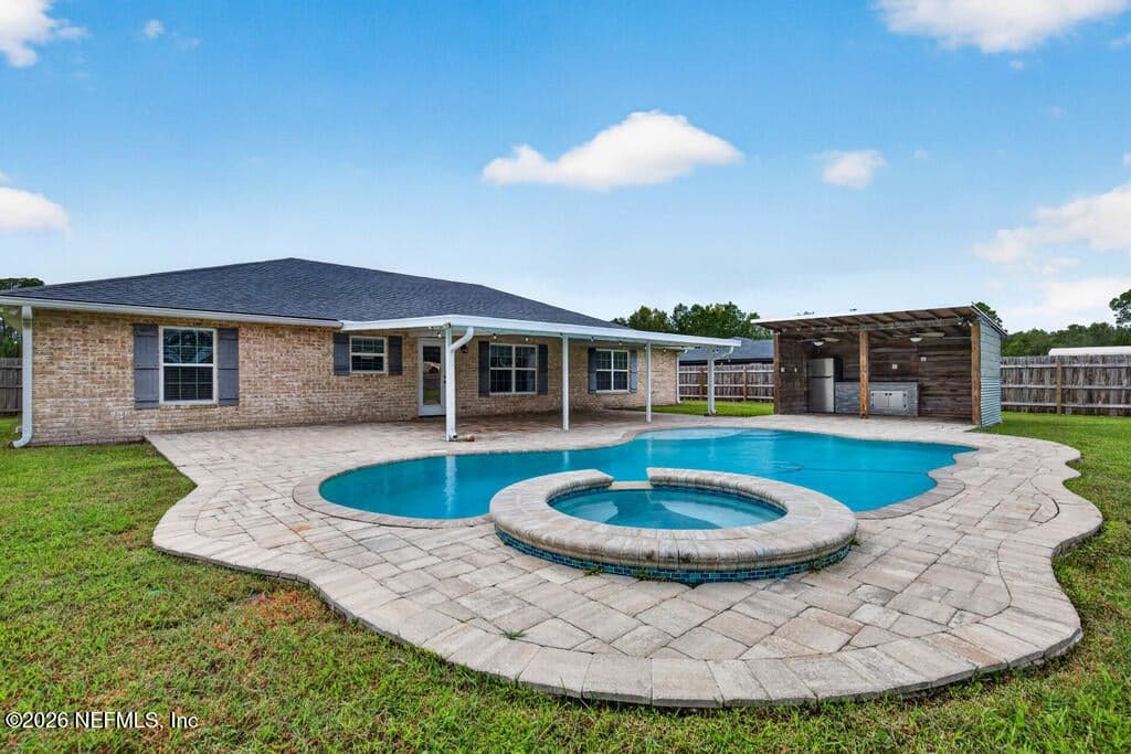 53084 EQUESTRIAN Way, Callahan, FL 32011