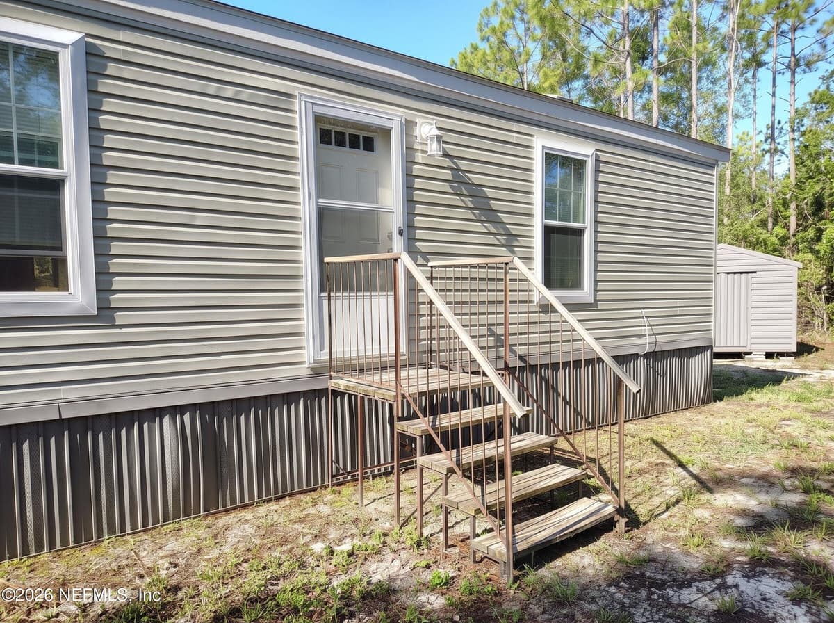 5840 NW 11TH Avenue, Bell, FL 32619, Bell, FL - photo 2