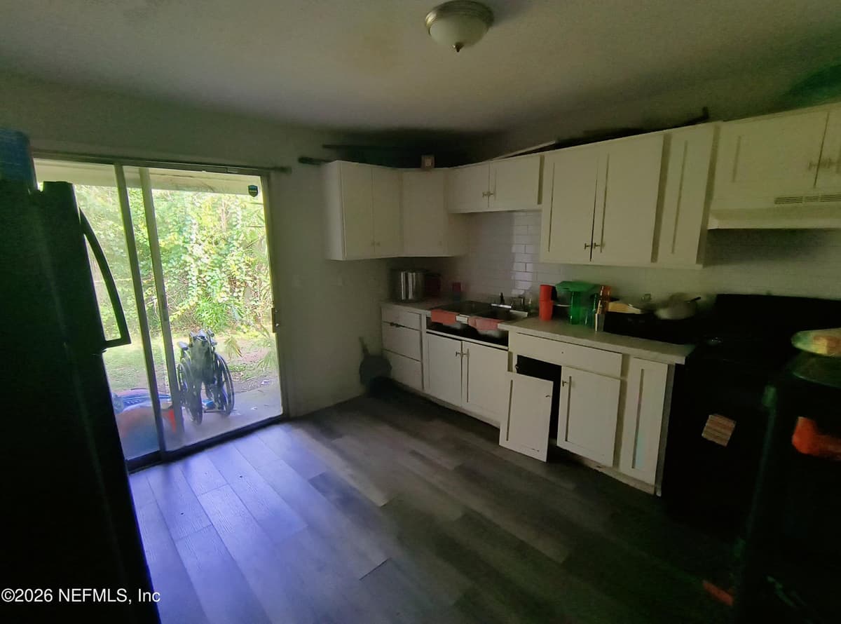 4409 MELVIN Circle W, Jacksonville, FL 32210, Jacksonville, FL - photo 2