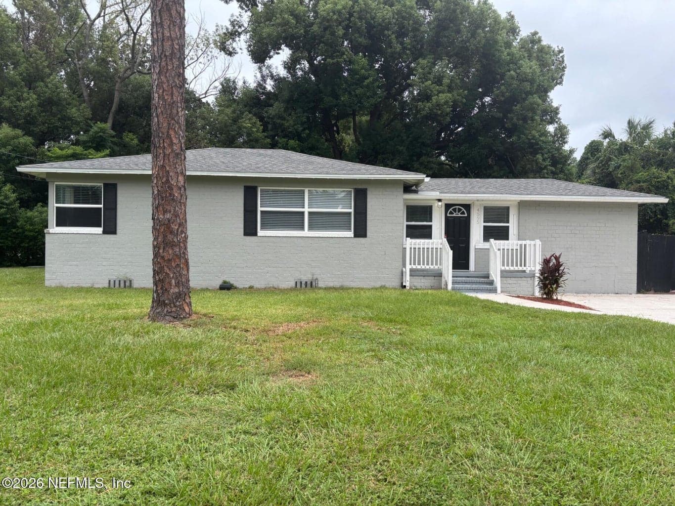 4595 COLONIAL Avenue, Jacksonville, FL 32210