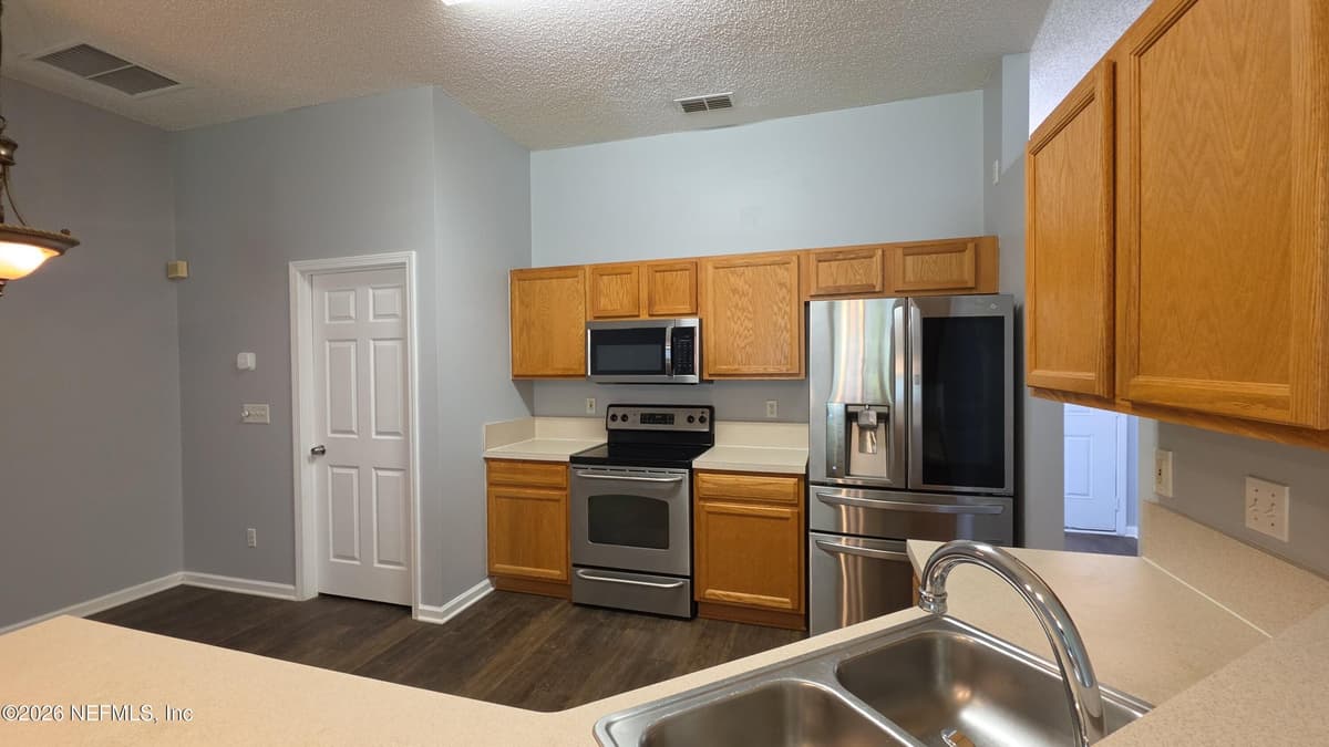1764 NORTHGLEN Circle, Middleburg, FL 32068, Middleburg, FL - photo 2