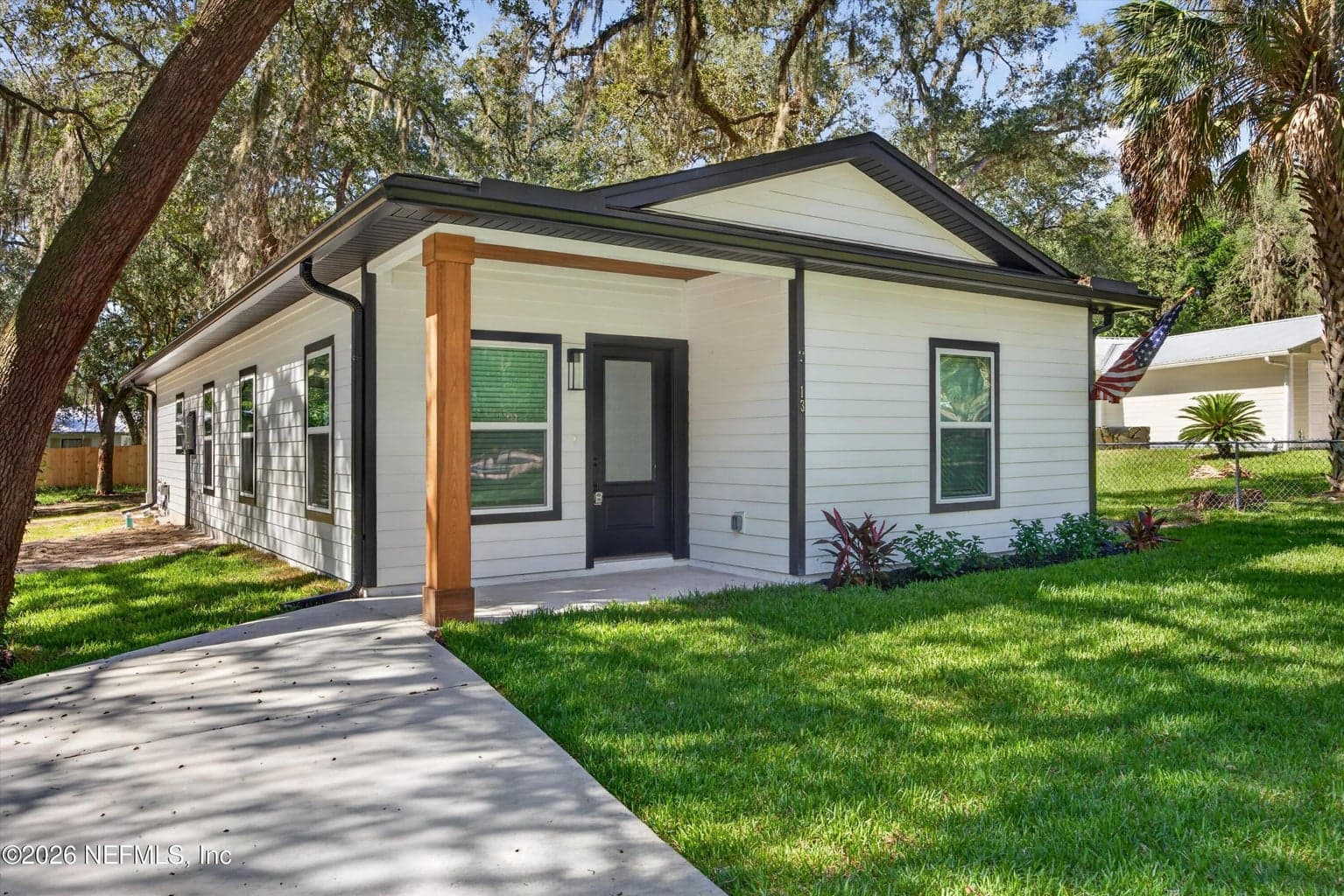 13 NELSONS POINT Road, Keystone Heights, FL 32656