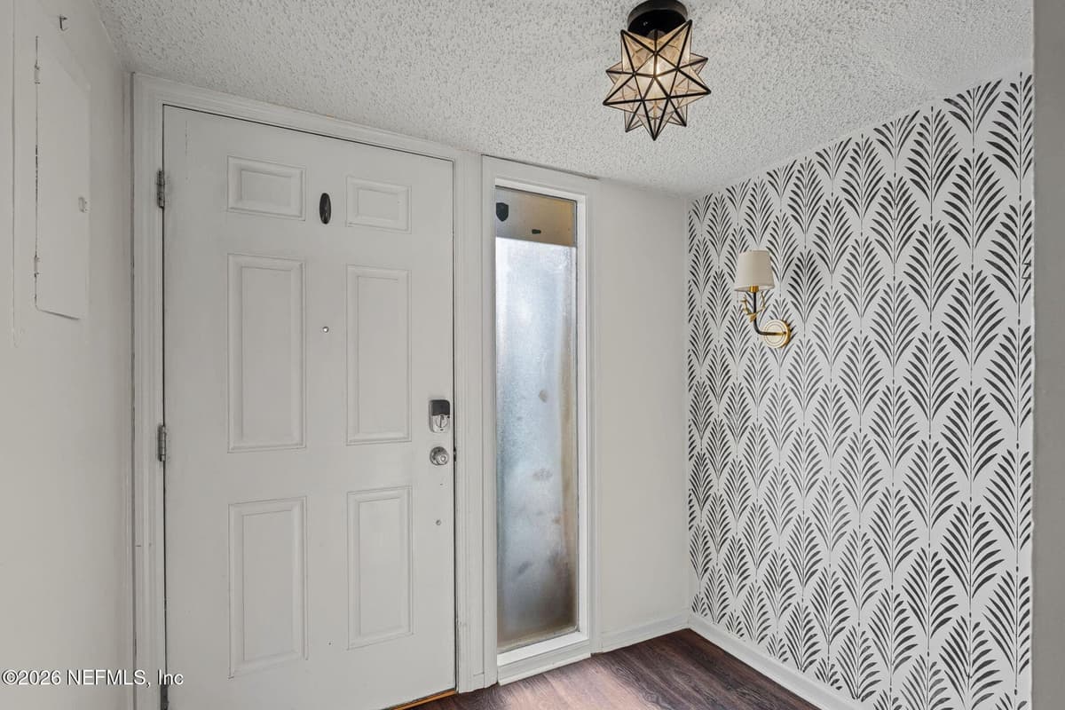 7827 LA SIERRA Court 7827, Jacksonville, FL 32256, Jacksonville, FL - photo 3