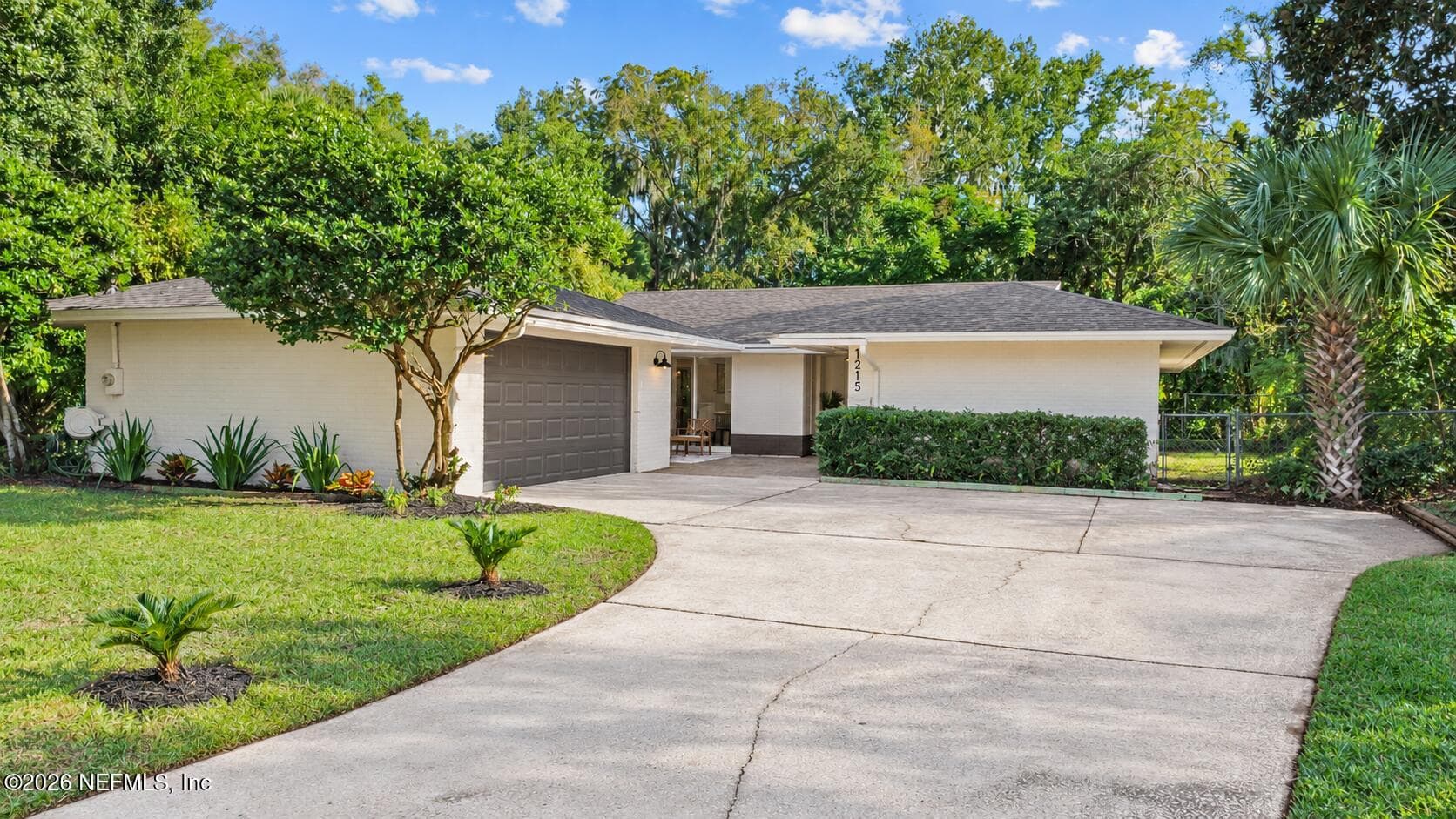 1215 LAMANTO Avenue E, Jacksonville, FL 32211