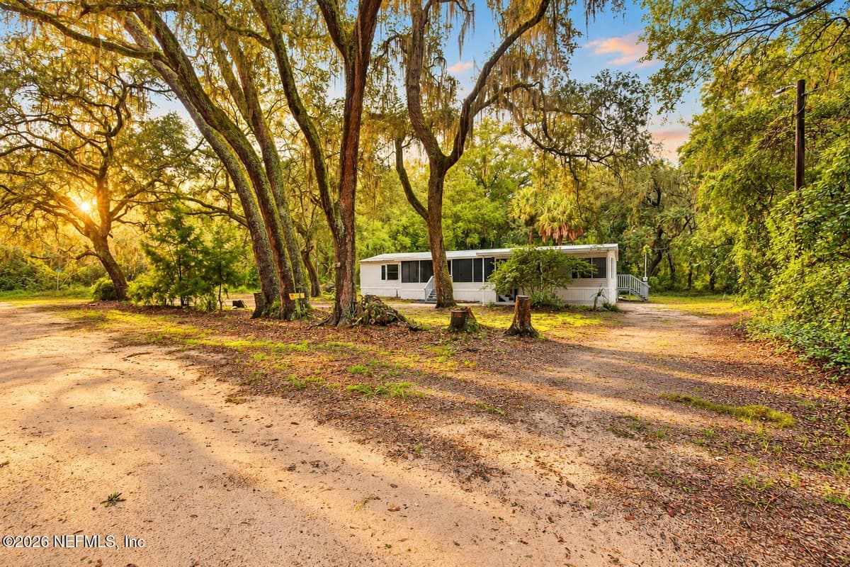 300 E KANSAS Street, Florahome, FL 32140, Florahome, FL - photo 2