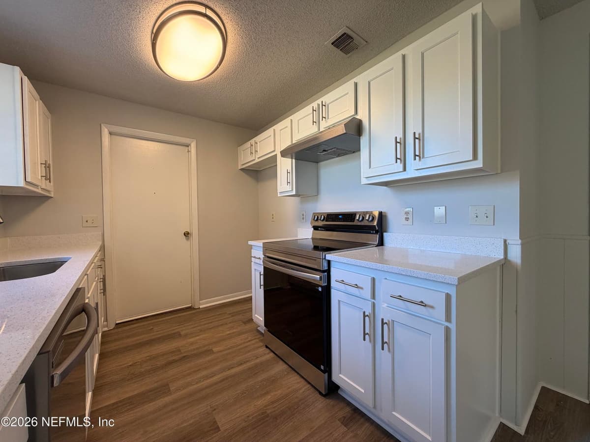 8965 GRAMPIAN Drive N, Jacksonville, FL 32216, Jacksonville, FL - photo 3