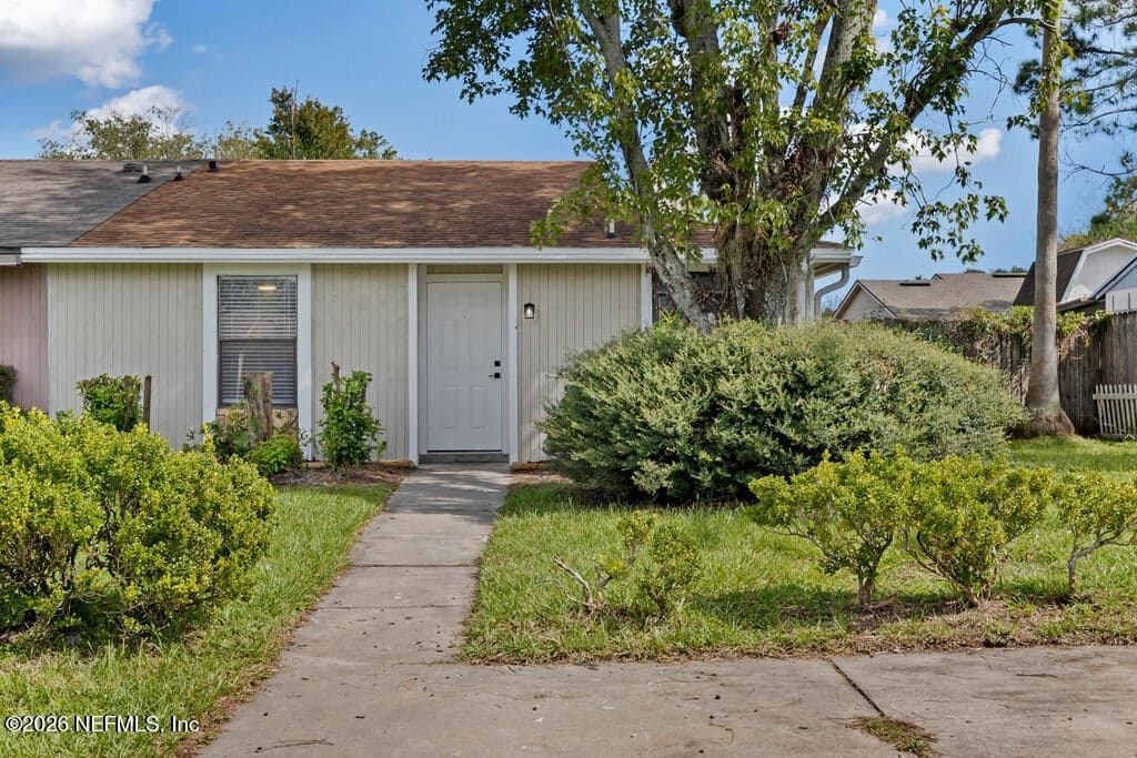 2668 SUNRISE VILLAGE Drive B, Orange Park, FL 32065