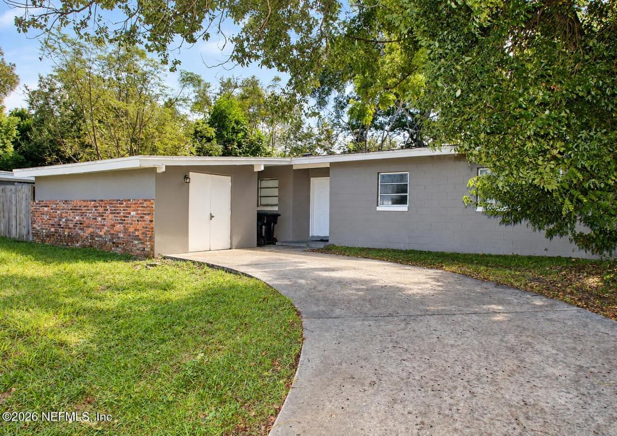 6116 PERRINE Drive, Orlando, FL 32808, Orlando, FL - photo 2