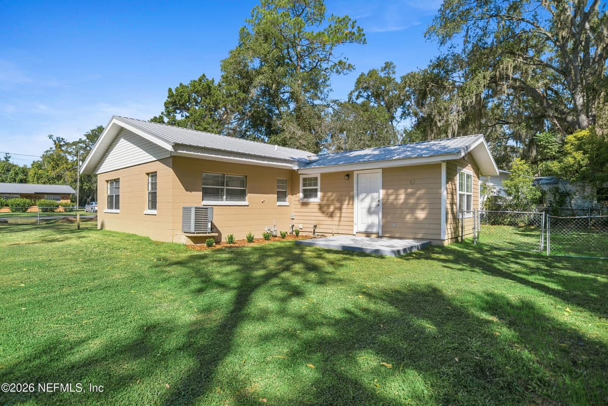 636 S EPPERSON Street, Starke, FL 32091, Starke, FL - photo 2