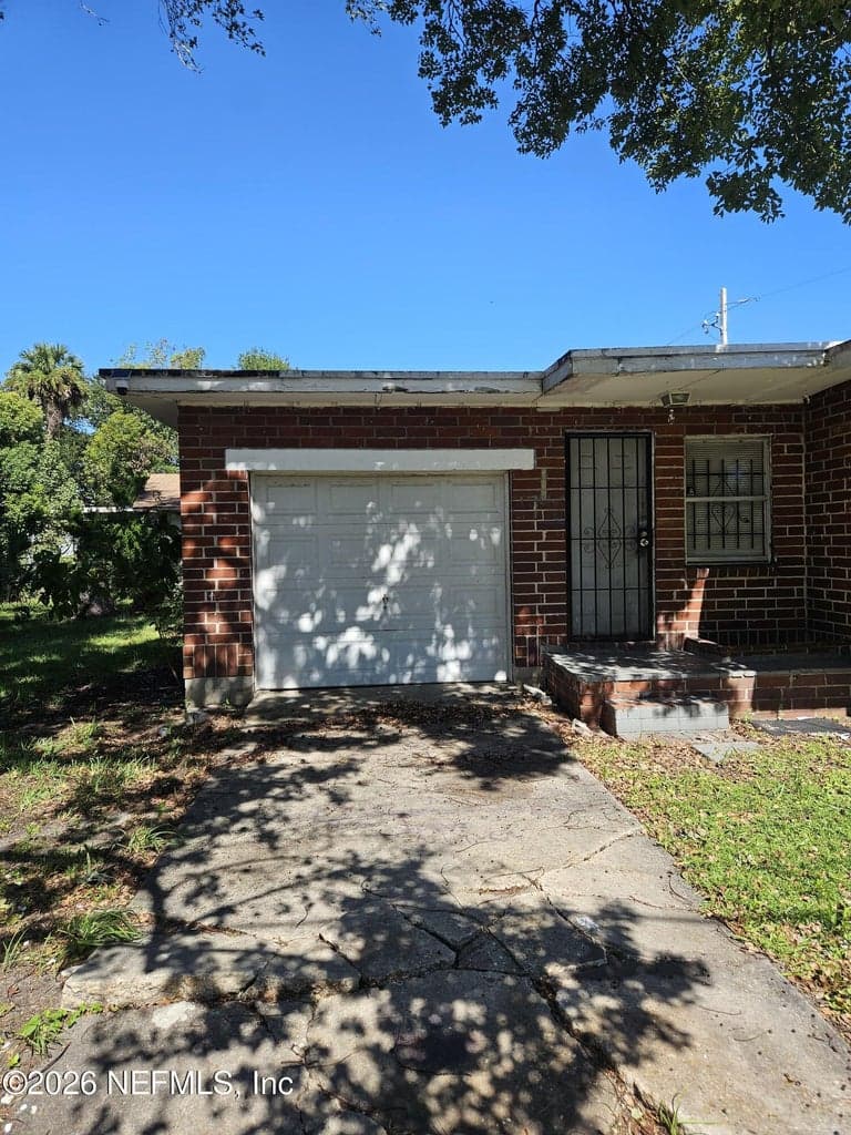 1746 SPIRES Avenue, Jacksonville, FL 32209, Jacksonville, FL - photo 3